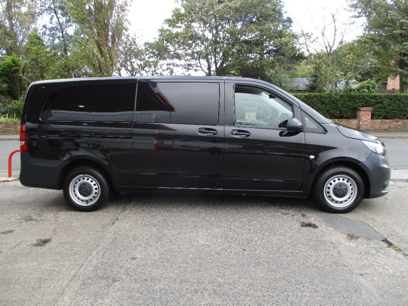 A picture of this transfer company's vehicle