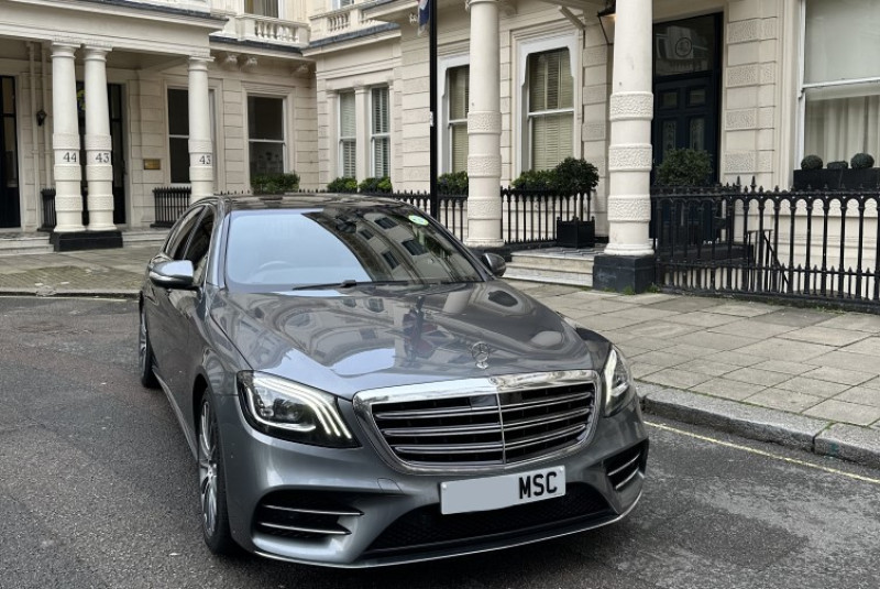 A picture of this transfer company's vehicle