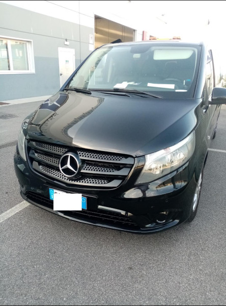 A picture of this transfer company's vehicle