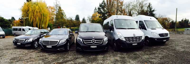 A picture of this transfer company's vehicle