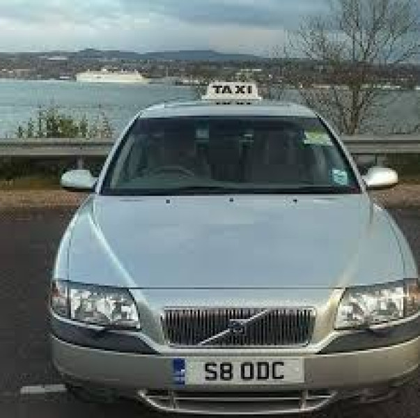 A picture of this transfer company's vehicle