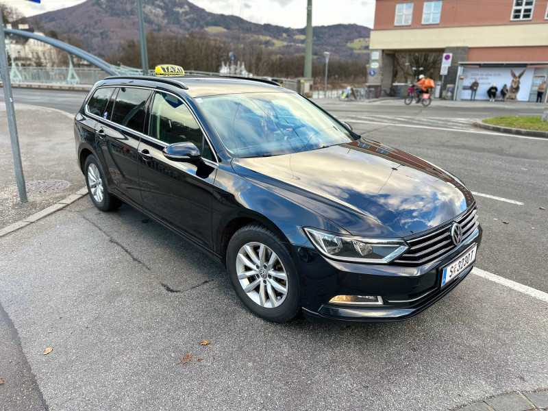 A picture of this transfer company's vehicle