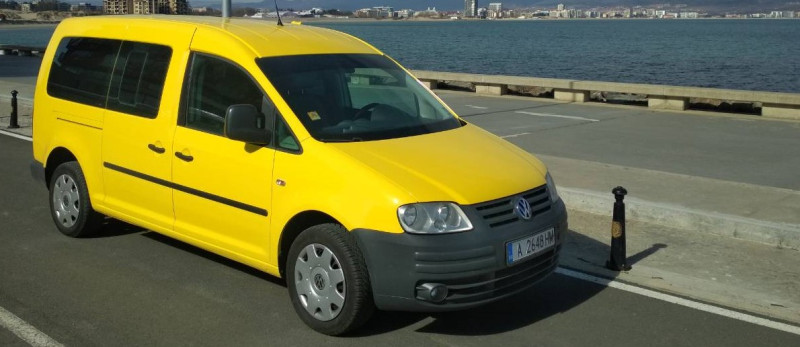 A picture of this transfer company's vehicle