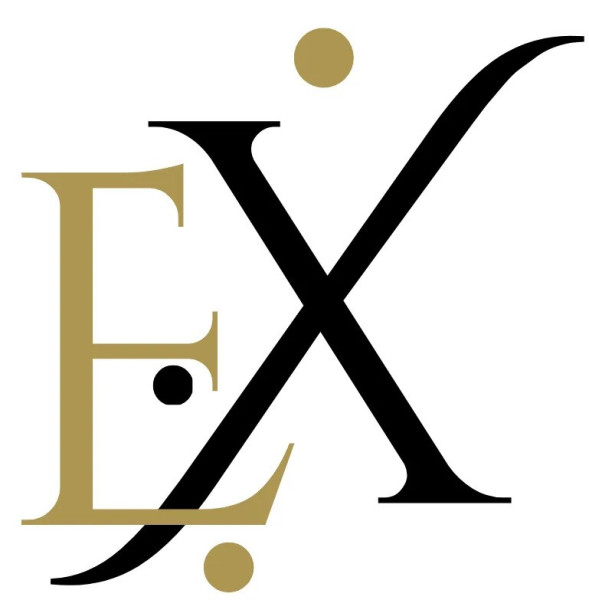 A picture of this transfer company's vehicle