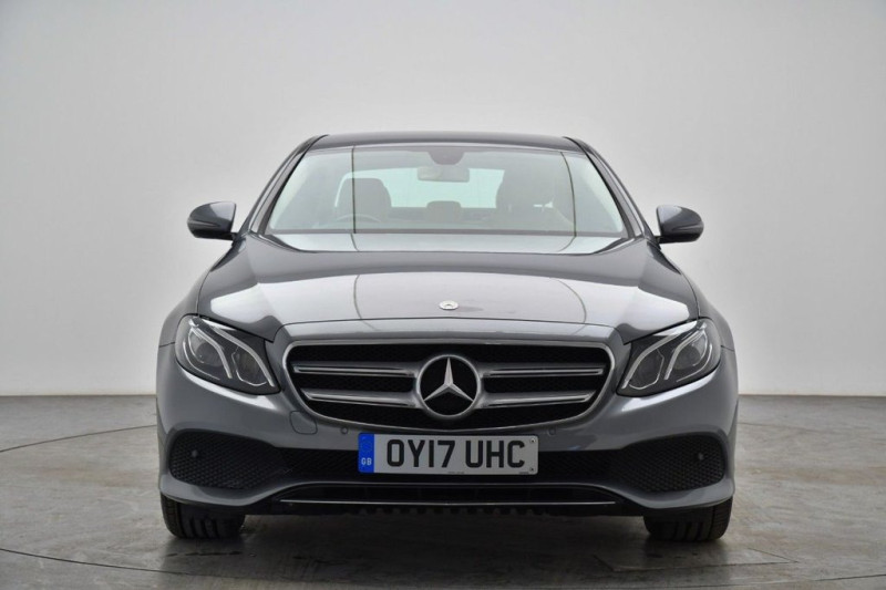 A picture of this transfer company's vehicle