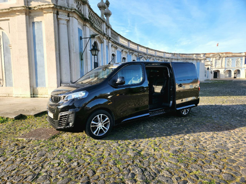 A picture of this transfer company's vehicle