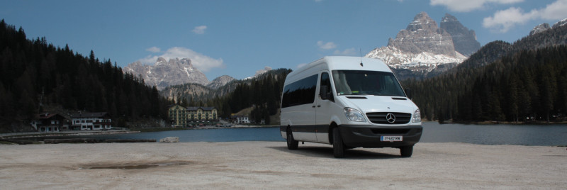 A picture of this transfer company's vehicle