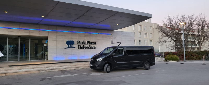 A picture of this transfer company's vehicle