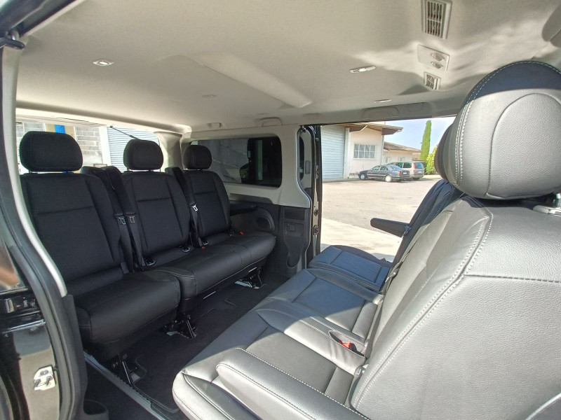 A picture of this transfer company's vehicle