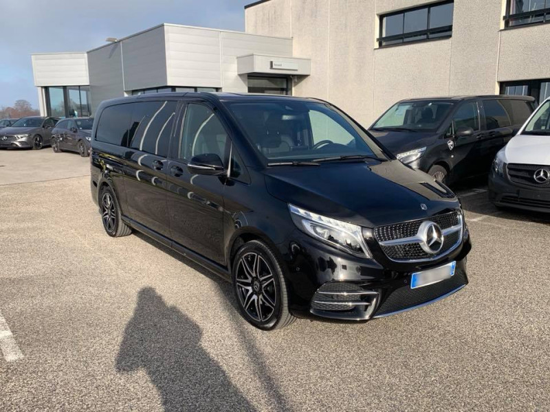 A picture of this transfer company's vehicle