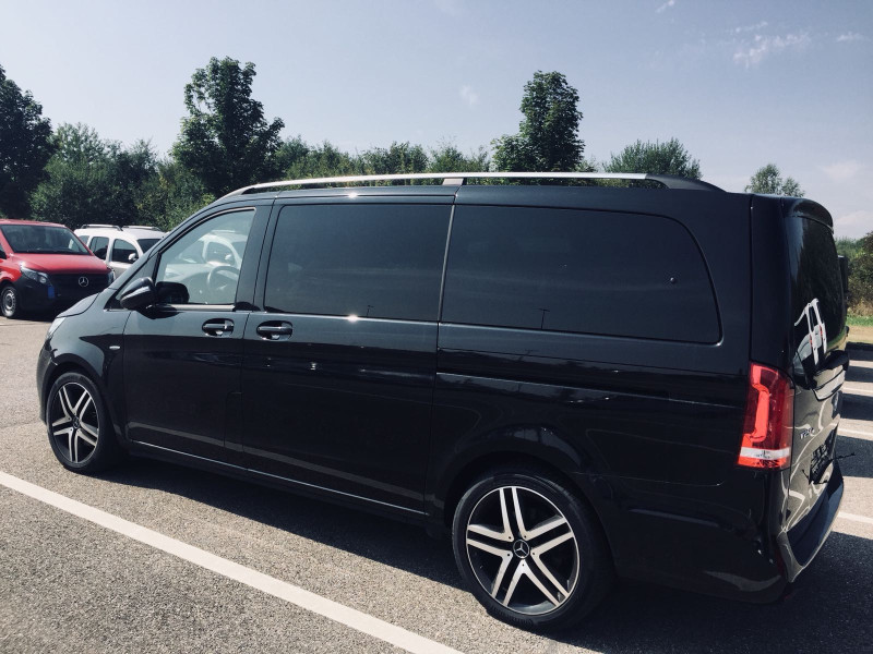 A picture of this transfer company's vehicle