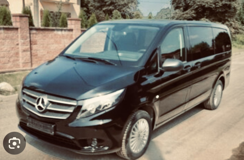 A picture of this transfer company's vehicle