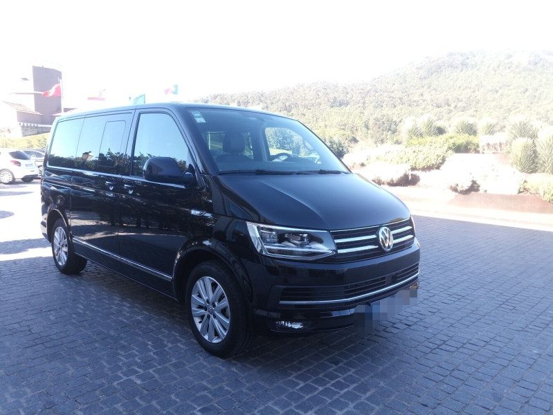 A picture of this transfer company's vehicle